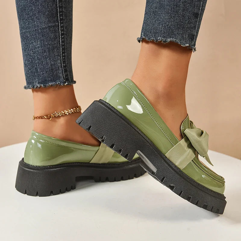 Eleanora | Chic Patent Leather Platform Loafers With Bow Detail