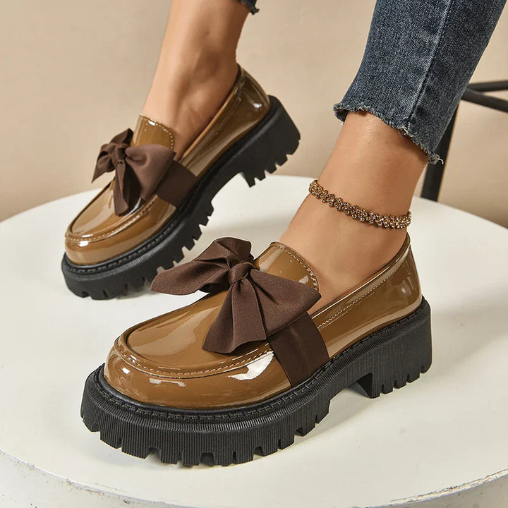 Eleanora | Chic Patent Leather Platform Loafers With Bow Detail