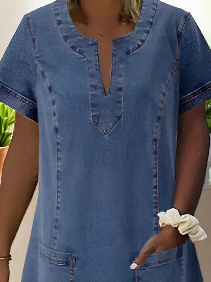 Julia | Chic V-Neck Denim Shift Dress With Short Sleeves