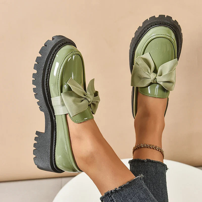 Eleanora | Chic Patent Leather Platform Loafers With Bow Detail