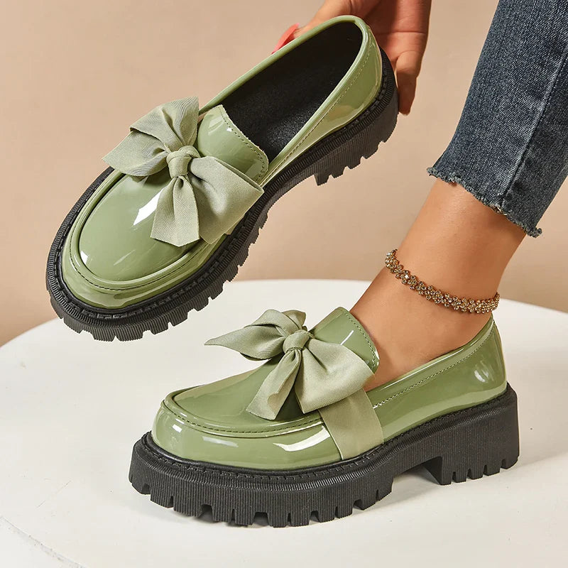 Eleanora | Chic Patent Leather Platform Loafers With Bow Detail