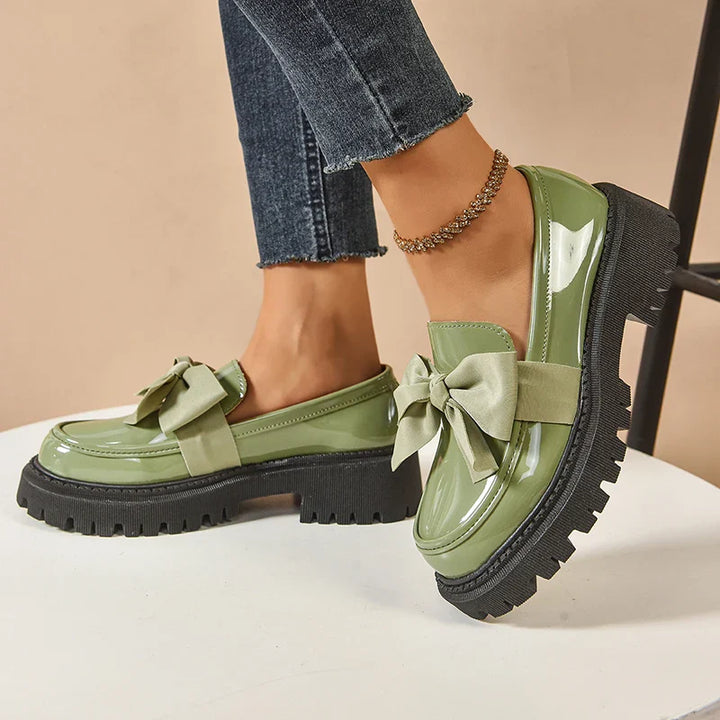 Eleanora | Chic Patent Leather Platform Loafers With Bow Detail