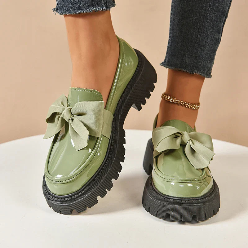 Eleanora | Chic Patent Leather Platform Loafers With Bow Detail