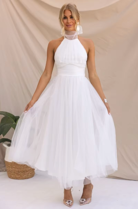 Beatrice | Elegant Halter Tulle Maxi Dress