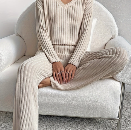 Thea | Chic Ribbed V-Neck Loungewear Set With Long Sleeves