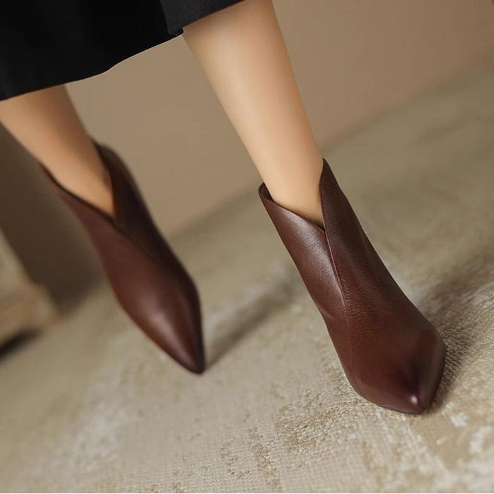 Vanguard | Elegant Pointed Toe Kitten Heel Boots
