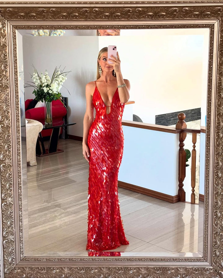Sybil | Elegant Red Sequin V-Neck Mermaid Gown
