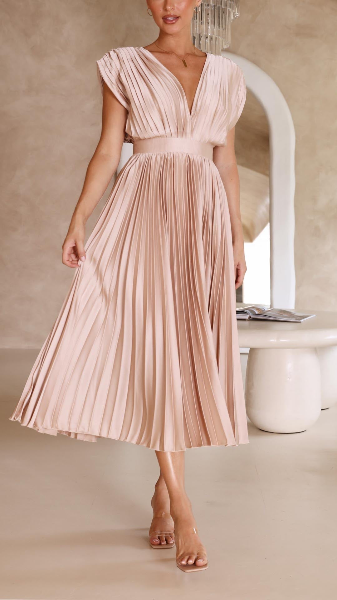 Evelyn | Elegant V-Neck Pleated Maxi Dress