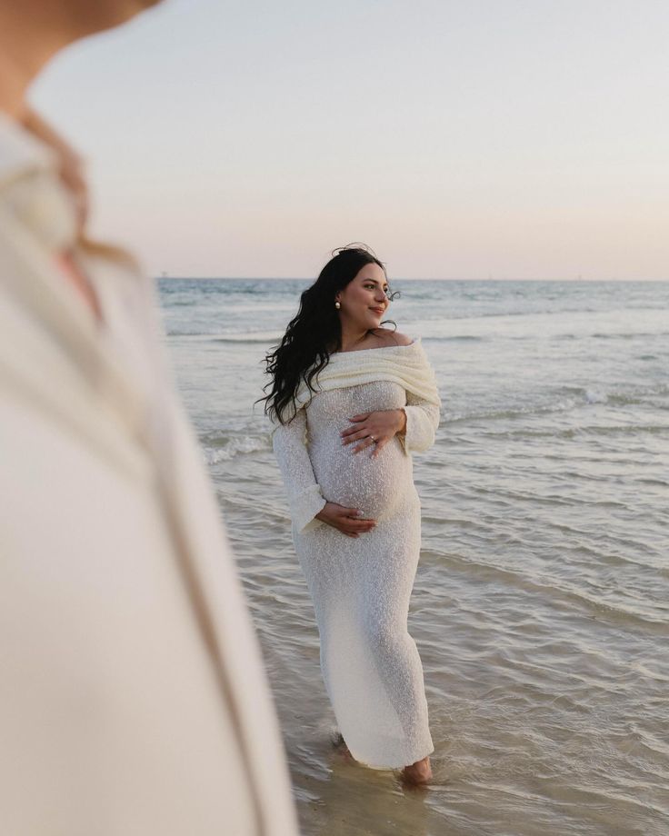 Riley | Elegant Off-Shoulder Maxi Maternity Dress