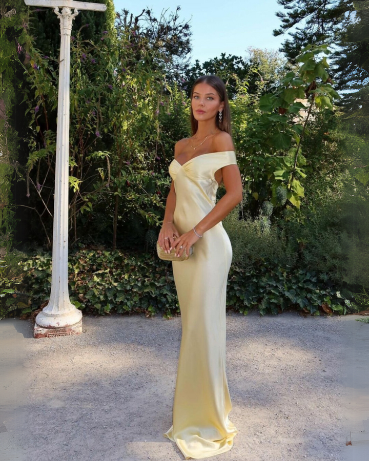 Sybil | Elegant Off-Shoulder Backless Maxi Dress