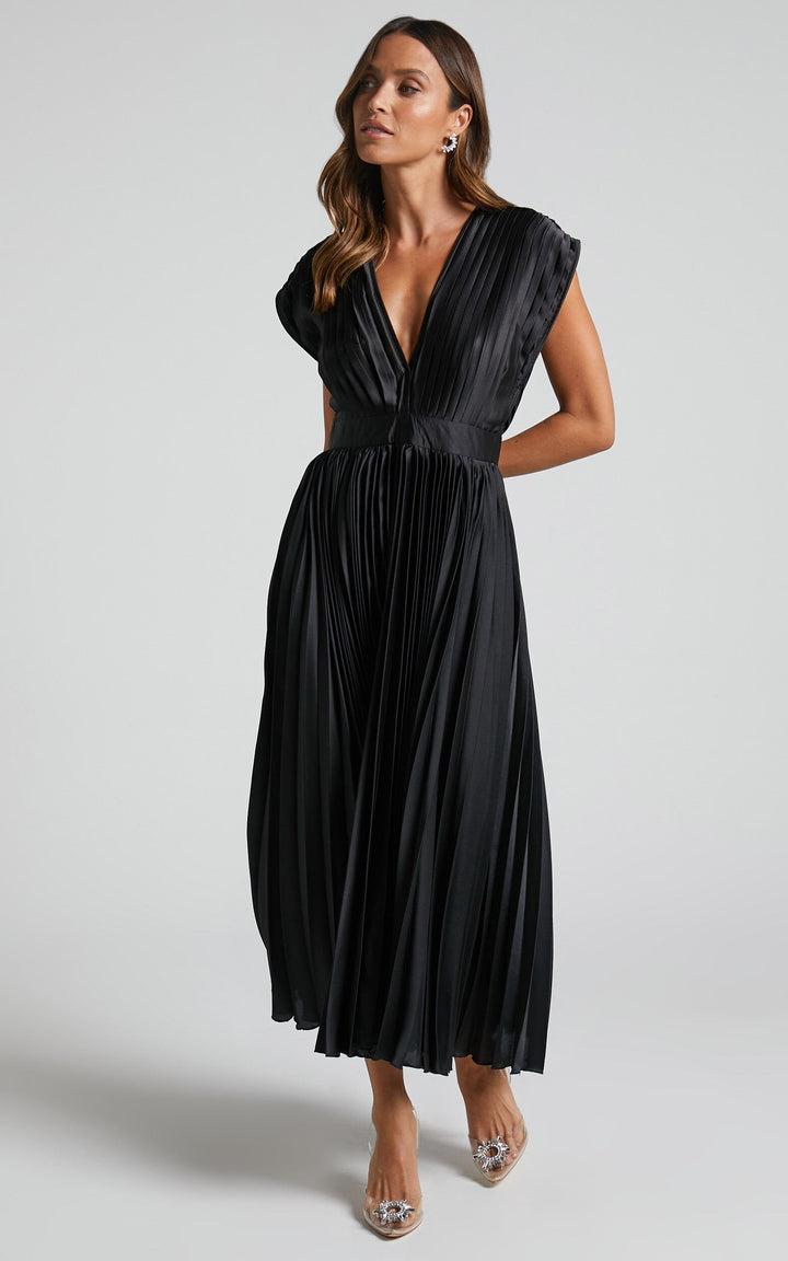 Madisyn | Elegant V-Neck Pleated Midi Dress