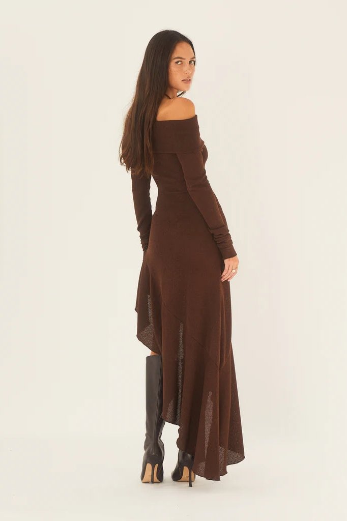Alisa | Elegant Off-Shoulder Asymmetrical Knit Midi Dress