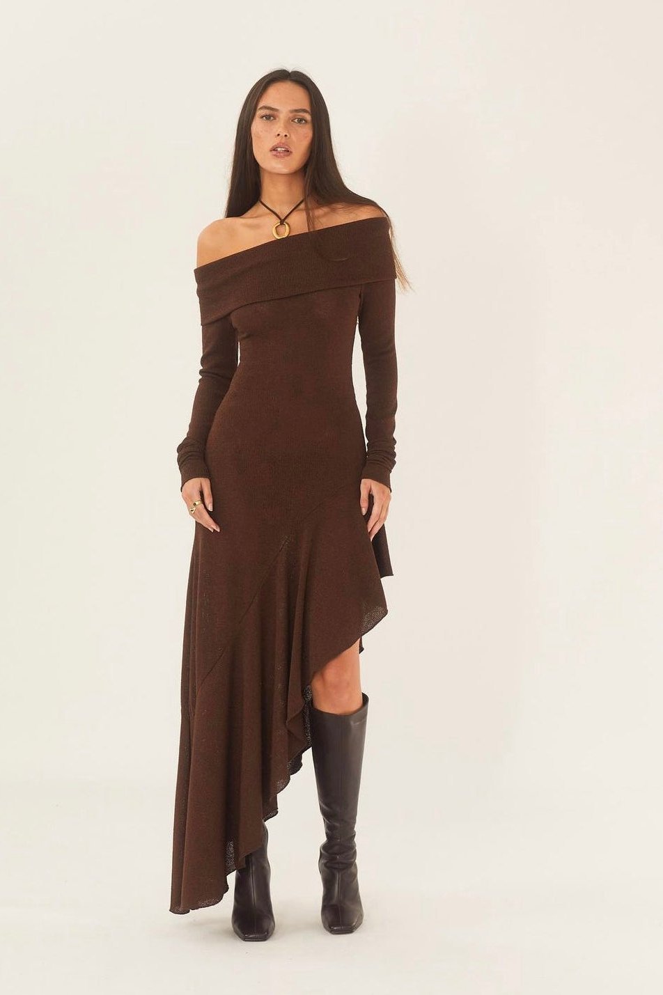 Alisa | Elegant Off-Shoulder Asymmetrical Knit Midi Dress