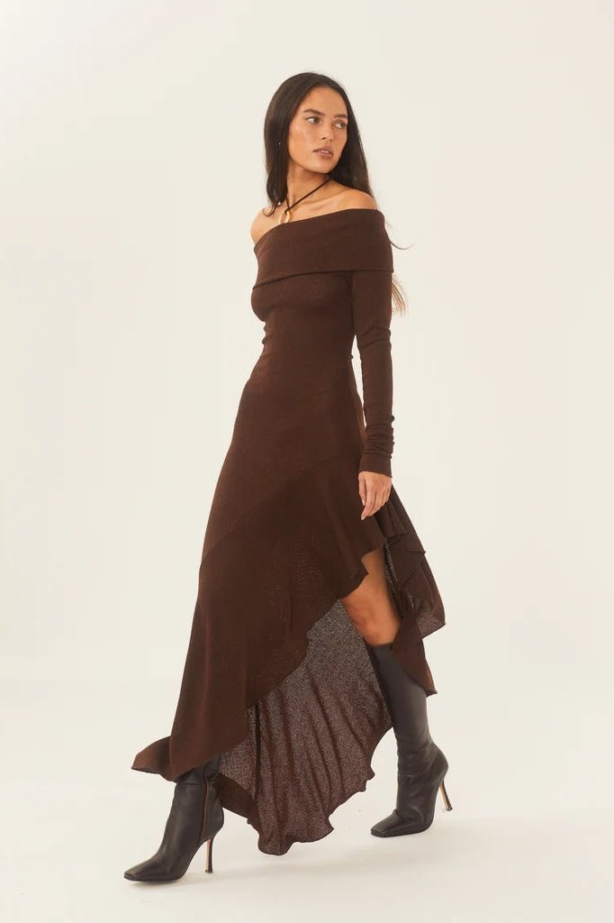Alisa | Elegant Off-Shoulder Asymmetrical Knit Midi Dress