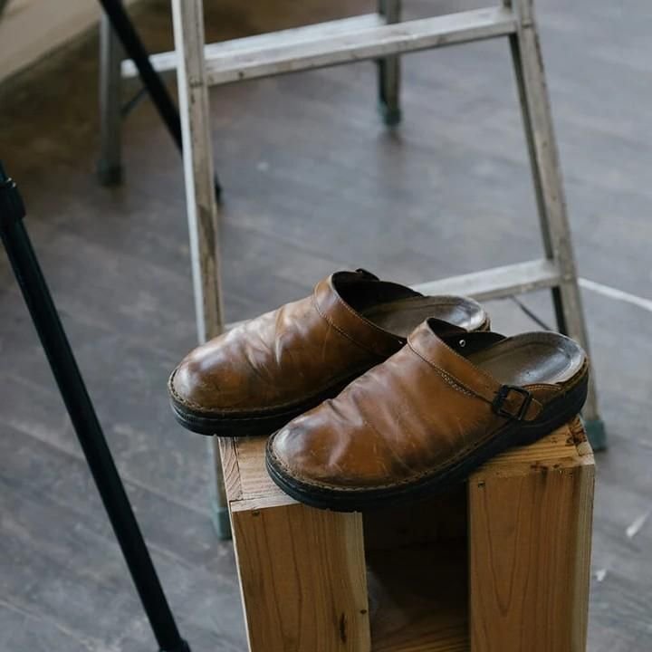 Benjamin | Classic Brown Leather Orthopedic Clogs Men