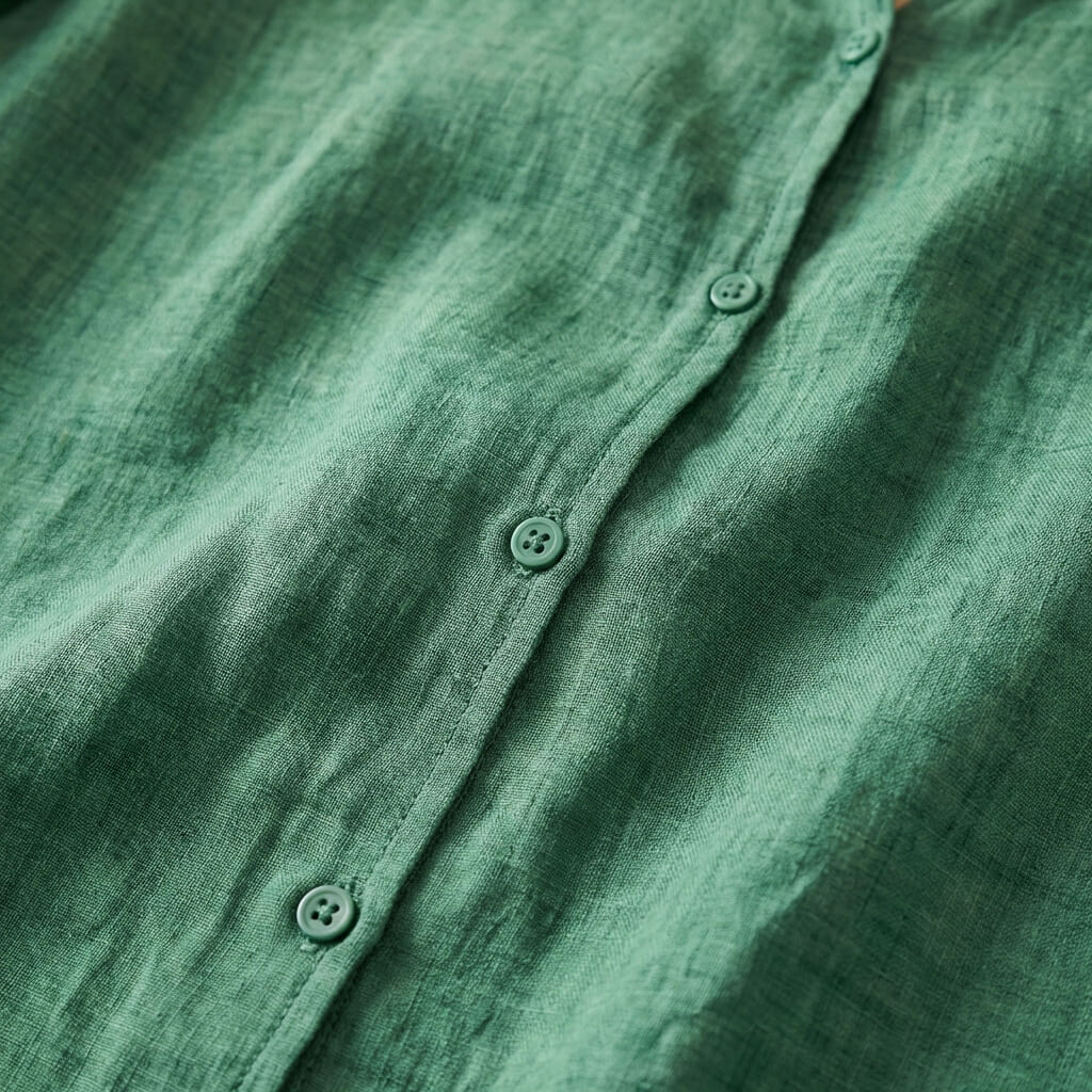 Lila | Elegant Cotton-Linen Blouse With Scalloped Collar