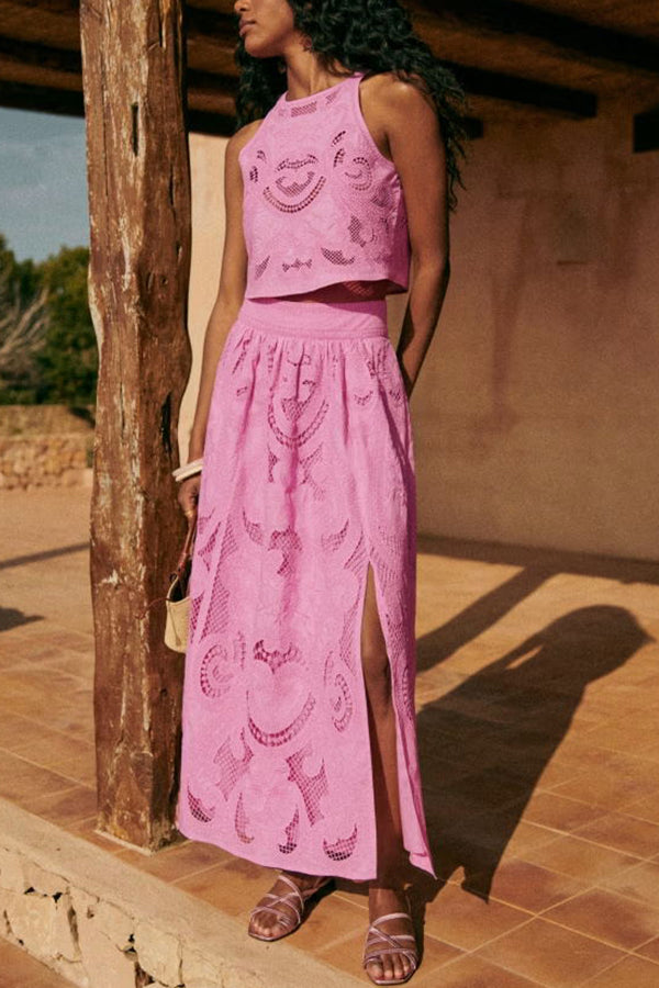 Elyse | Elegant Pink Lace Halter Two-Piece Set With Maxi Skirt