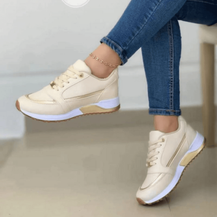 Margot | Chic Black Platform Lace-Up Sneakers