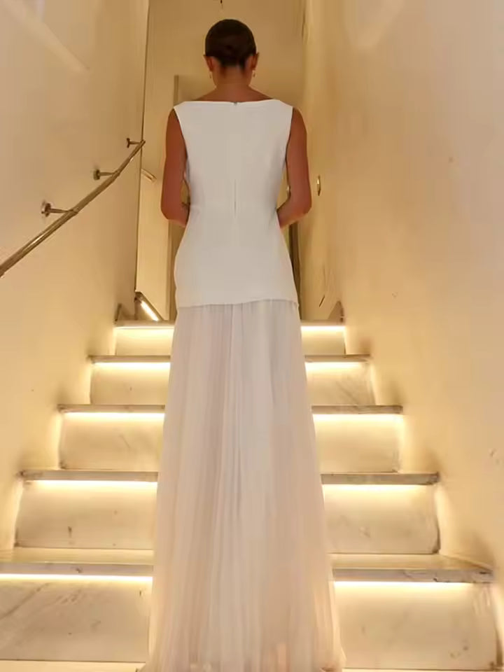Cecilia | Elegant Sleeveless Pleated Maxi Dress With Boat Neck
