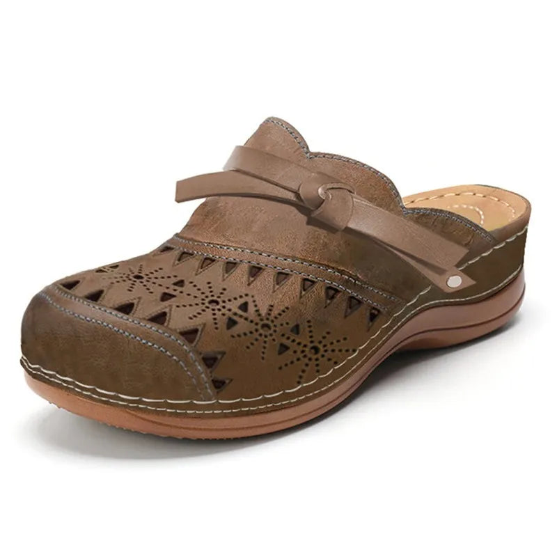Lya | Stylish Orthopedic Closed Toe Comfort Clogs