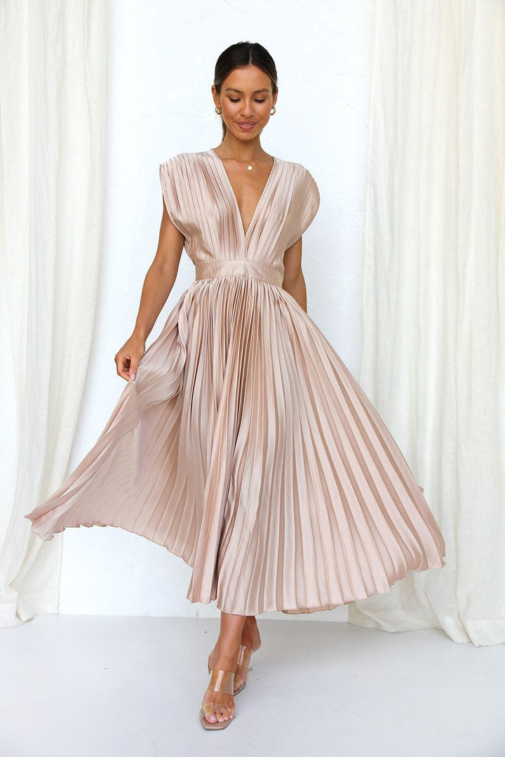 Madisyn | Elegant V-Neck Pleated Midi Dress