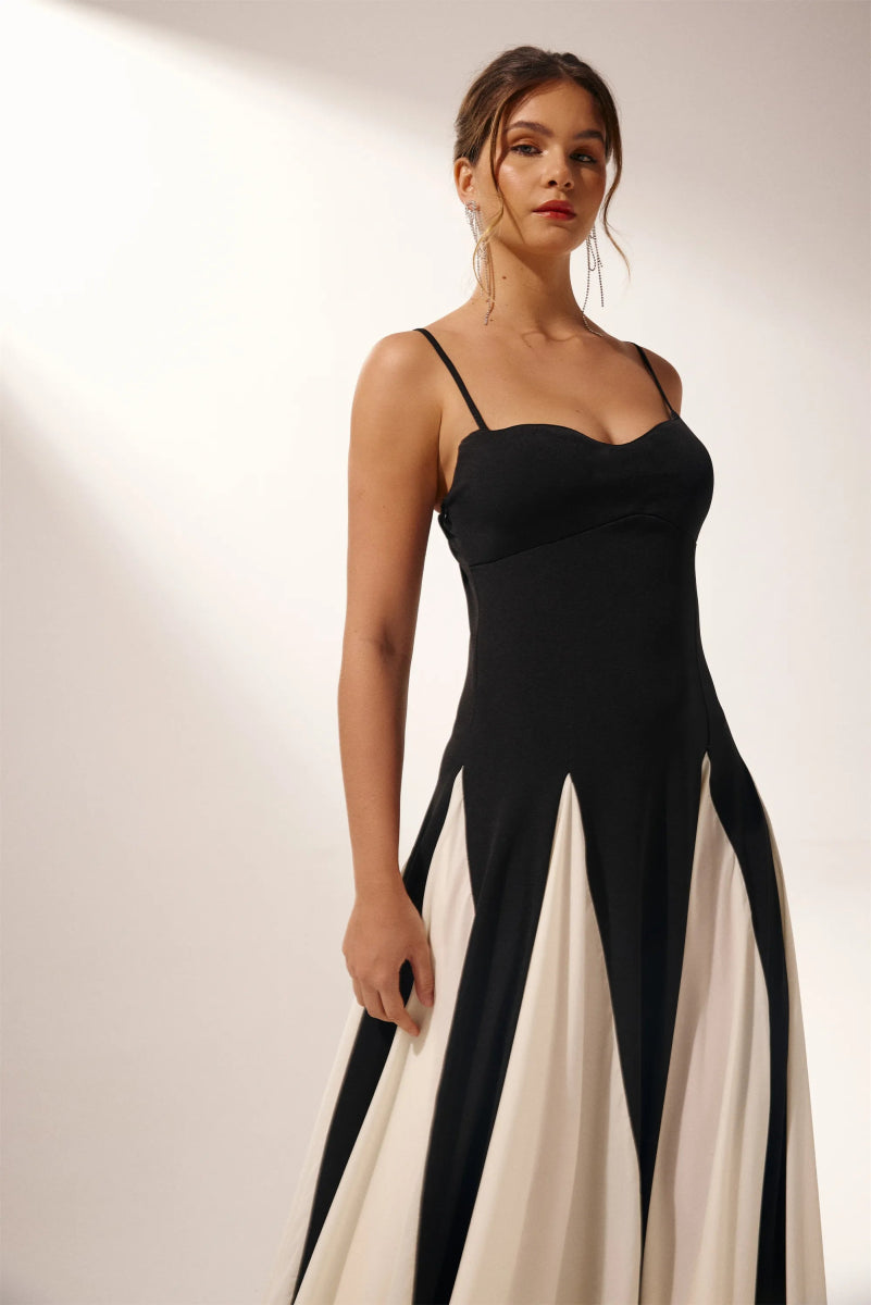 Valencia | Elegant Color Block Maxi Slip Dress With Sweetheart Neckline