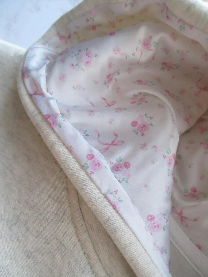 Cordelia | Chic Oversized Hoodie With Pink Bow Detail