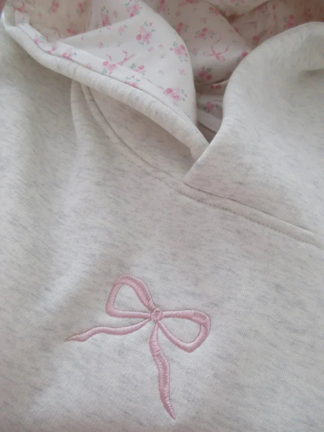 Cordelia | Chic Oversized Hoodie With Pink Bow Detail