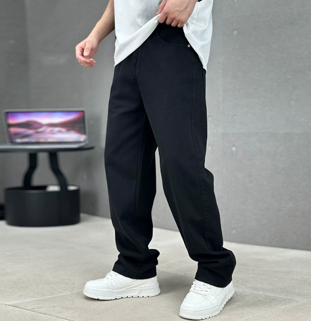 Sienna | Stylish Men's Loose Fit Straight Leg Denim Jeans
