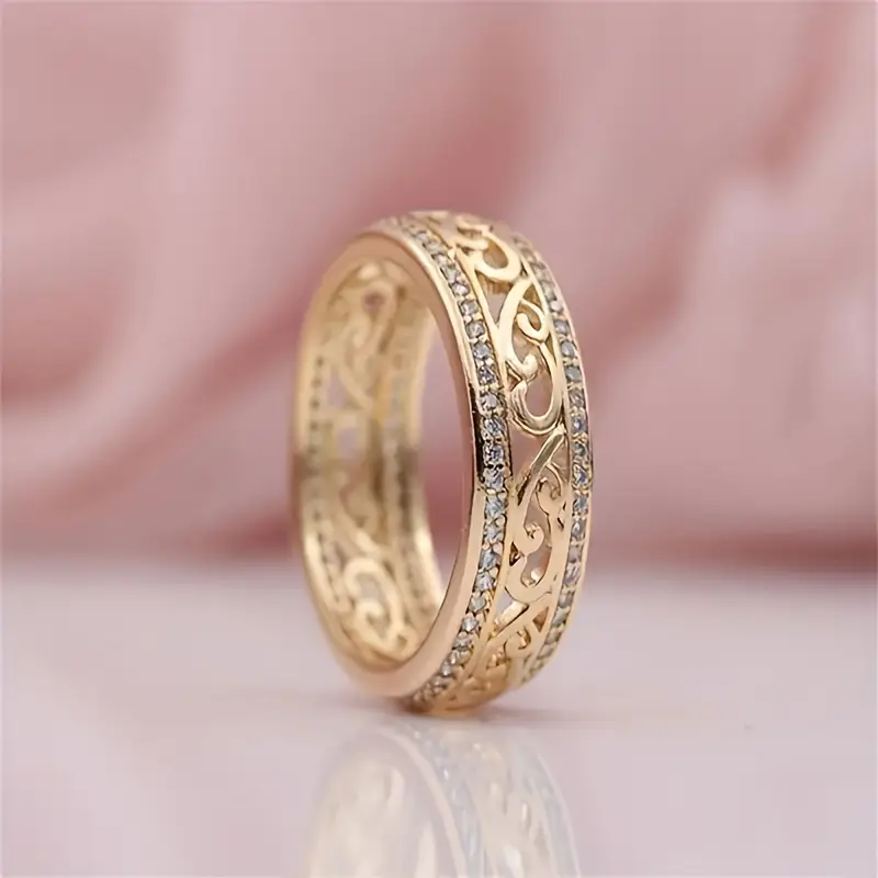 Margot | Elegant Hollow Filigree Gold Band Ring With Crystals