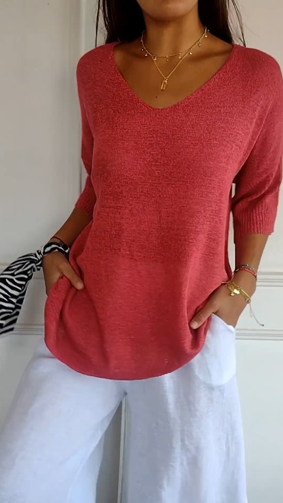 Wynette | Effortless V-Neck Three Quarter Sleeve Knit Top