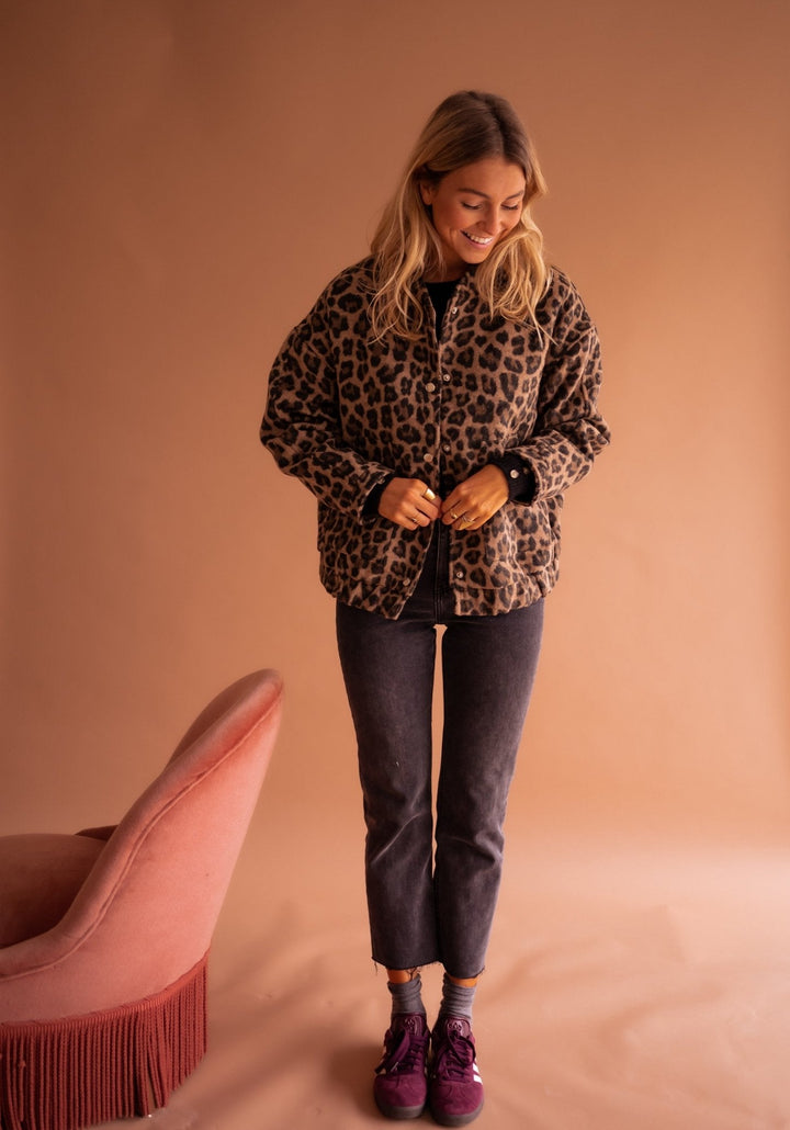 Aurora | Chic Leopard Print Button-Up Oversized Jacket
