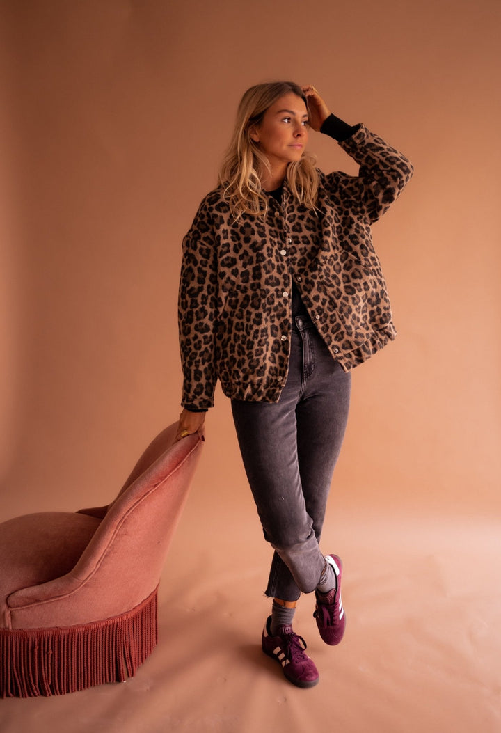 Aurora | Chic Leopard Print Button-Up Oversized Jacket
