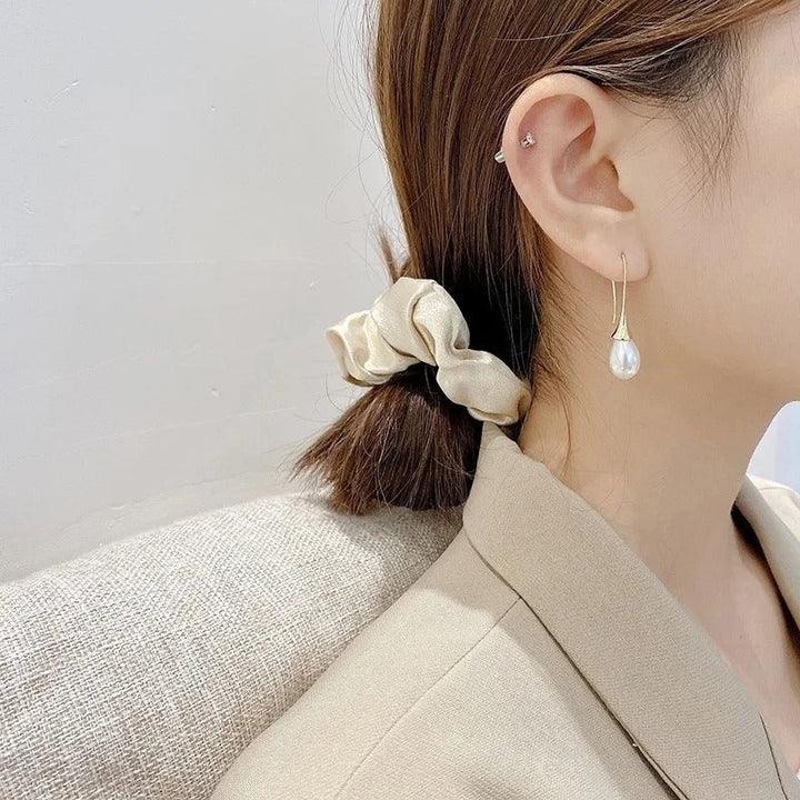 Margot | Elegant Gold Pearl Drop Earrings
