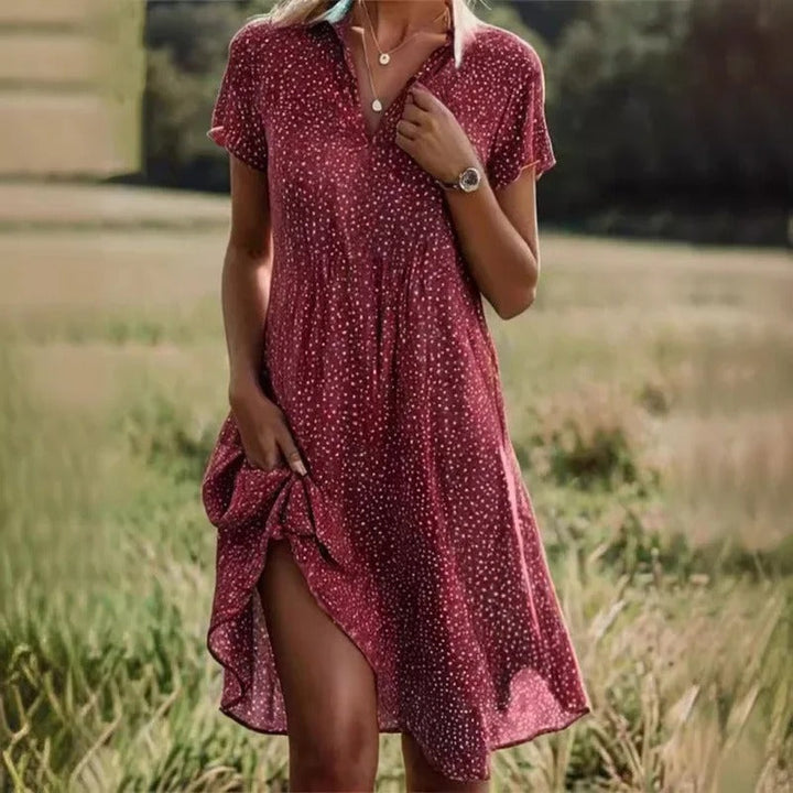 Elyse | Chic V-Neck Polka Dot Midi Dress With Short Sleeves