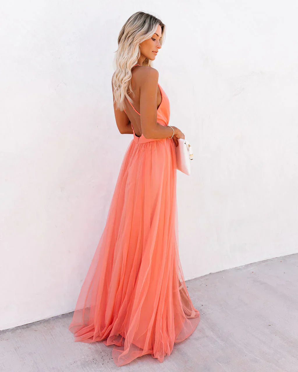 Scarlett | Elegant Coral V-Neck Maxi Dress With Flowing Silhouette