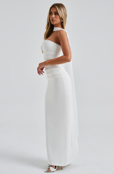 Riley | Elegant Strapless Halter Maxi Dress